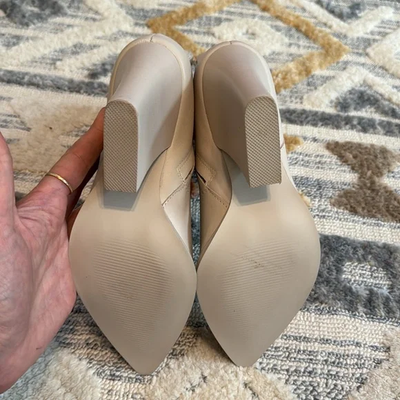 Steve Madden Rickki Pointed to Boot - Picture 3 of 9